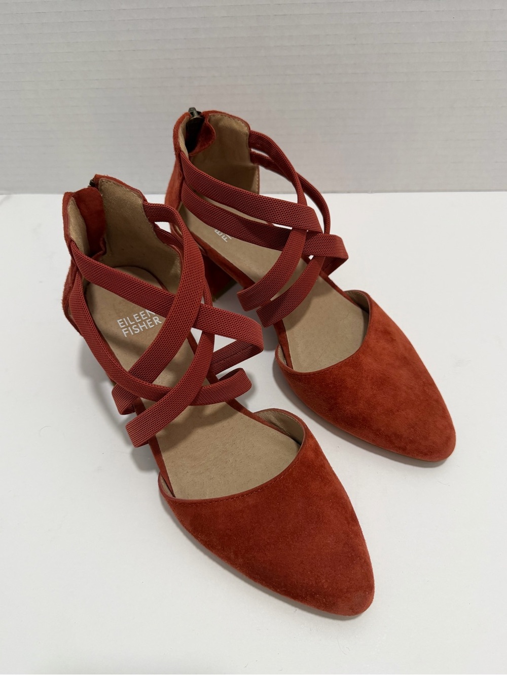 Eileen Fisher, 6
